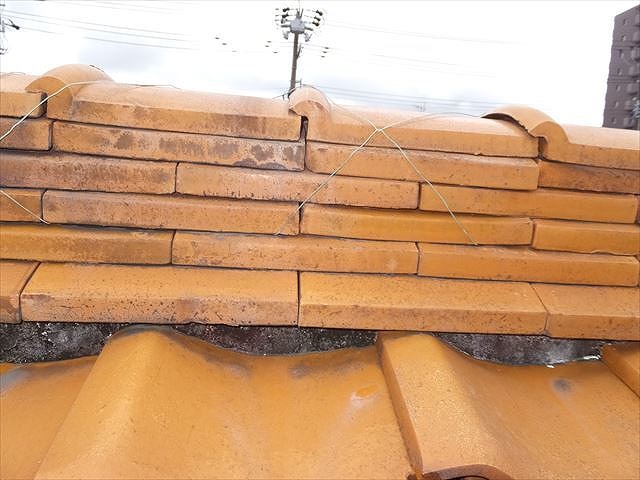 熨斗瓦のズレに注意